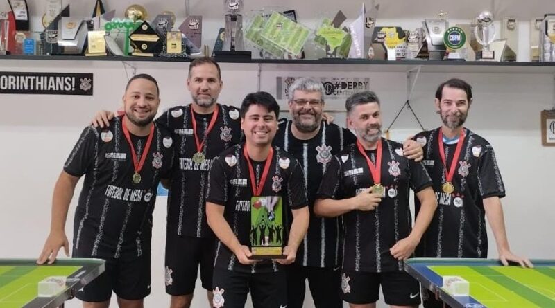 Corinthians Campeão Estadual Futmesa por Equipes